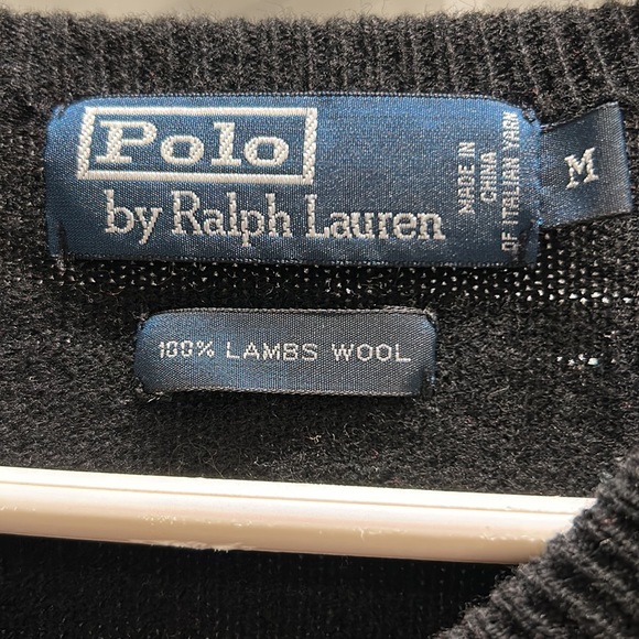 Polo lambs wool v neck sweater - Picture 3 of 4